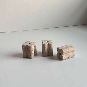unturned stones - single base